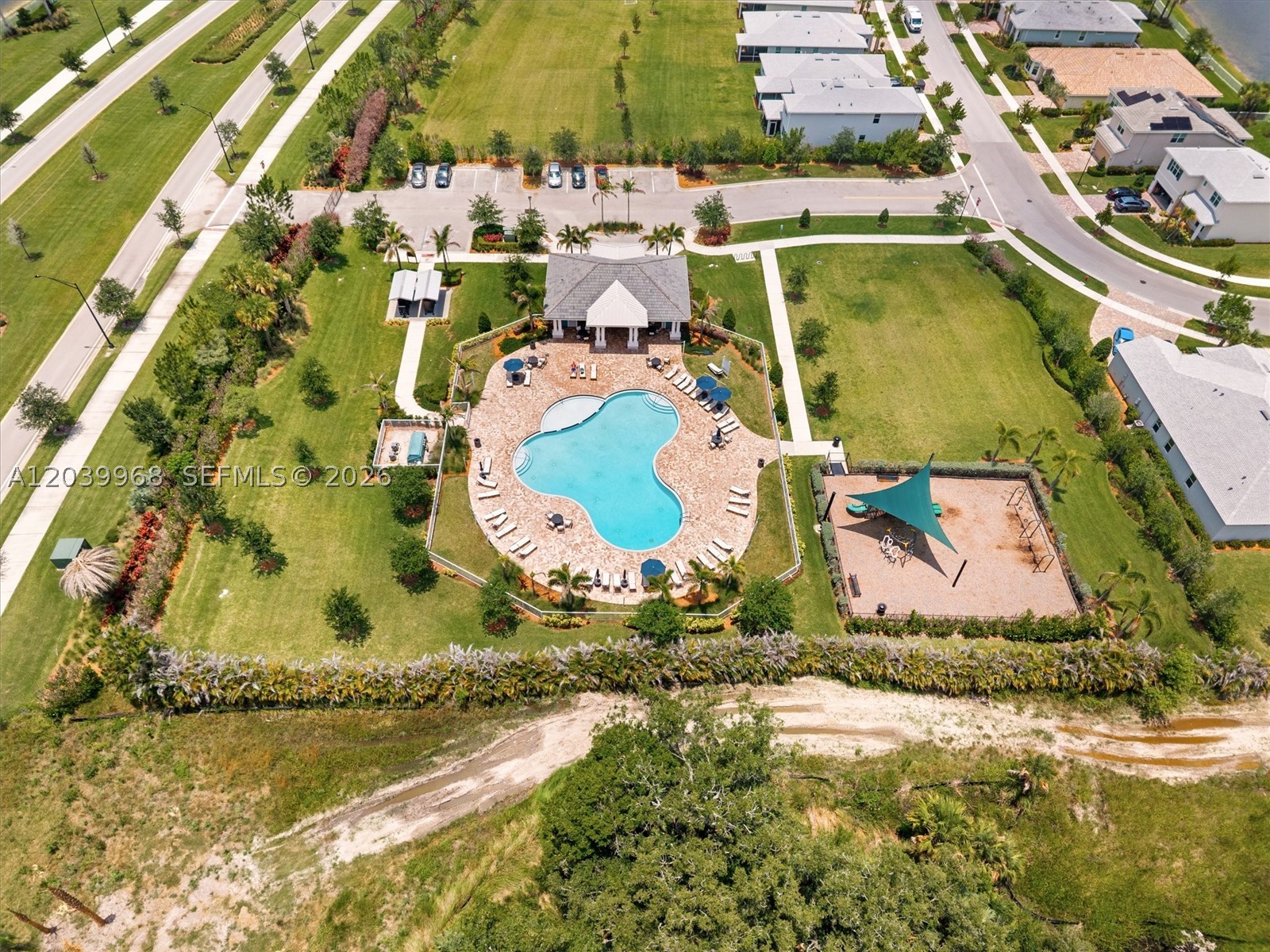 main property photo 42