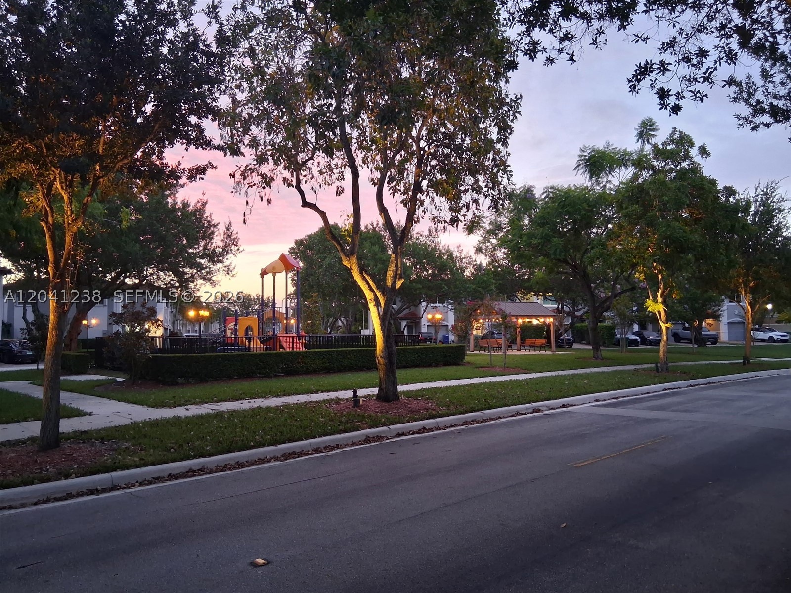 main property photo 19