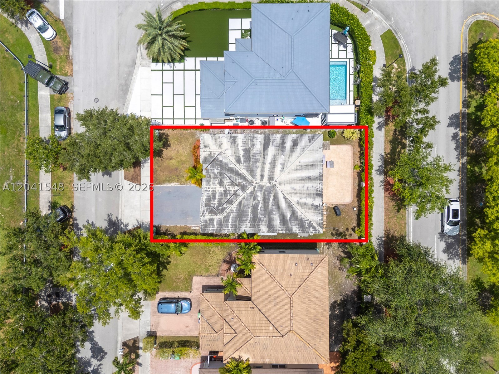 main property photo 45