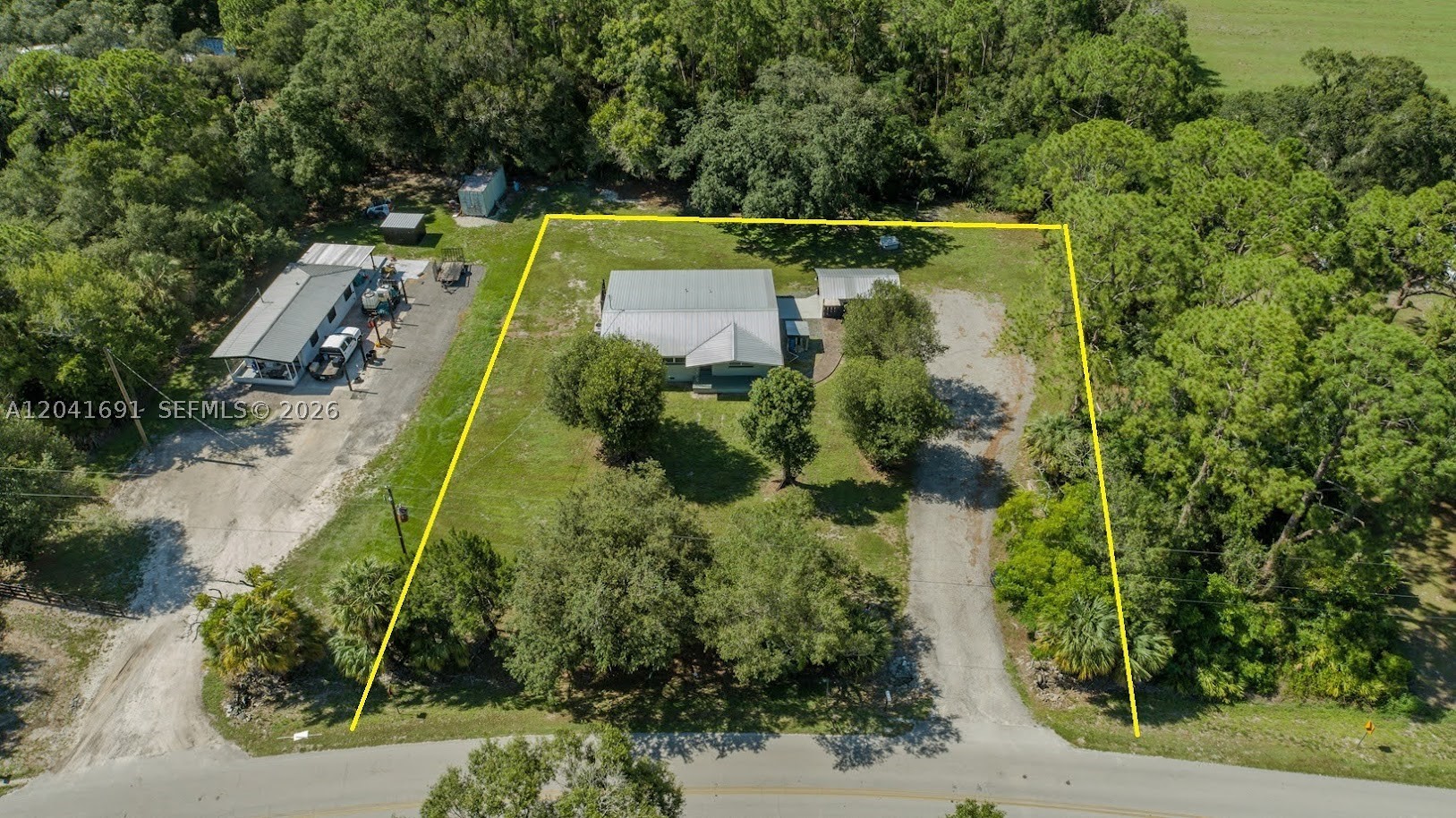 main property photo 14