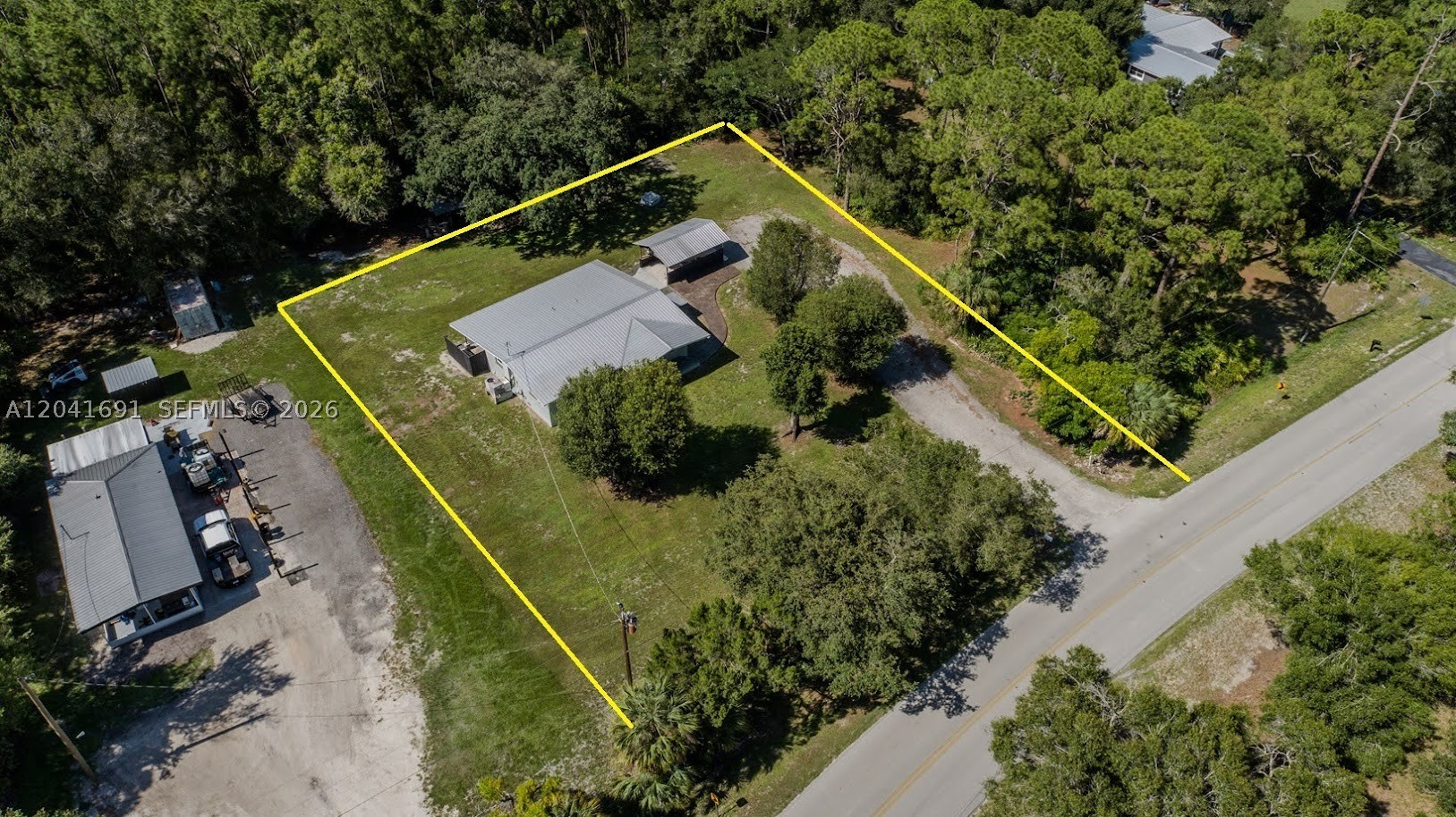 main property photo 16