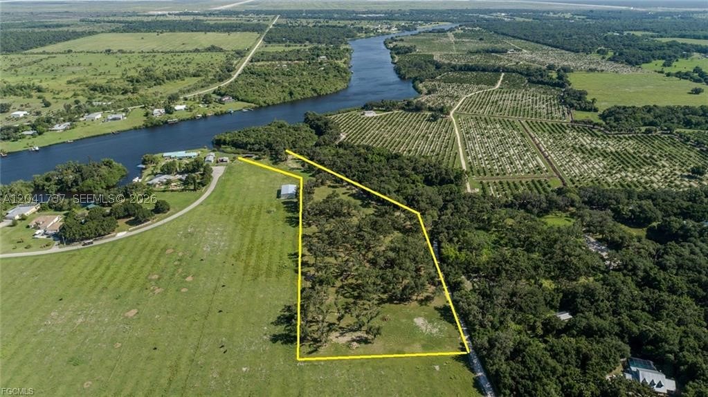 main property photo 9