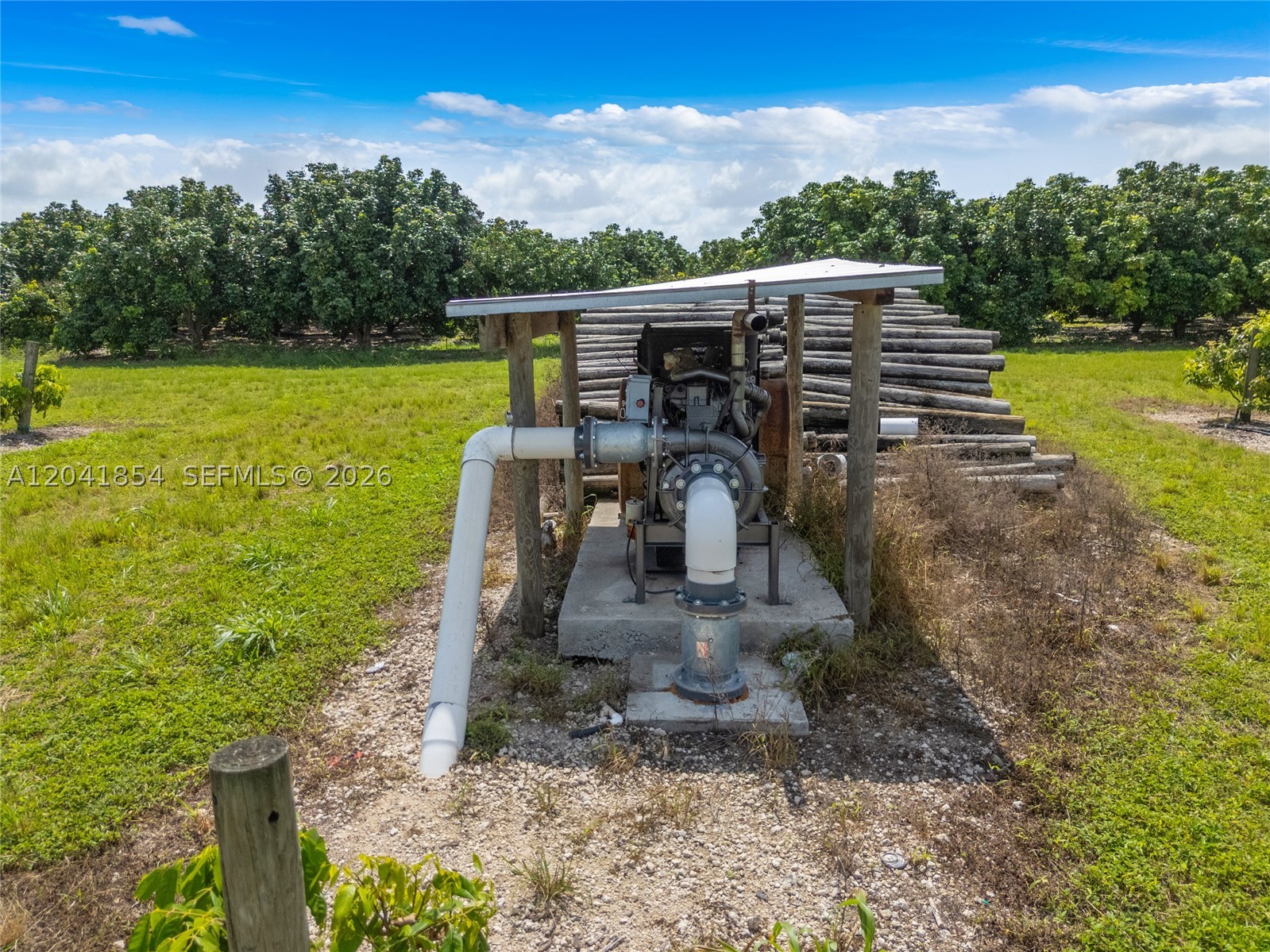 main property photo 16