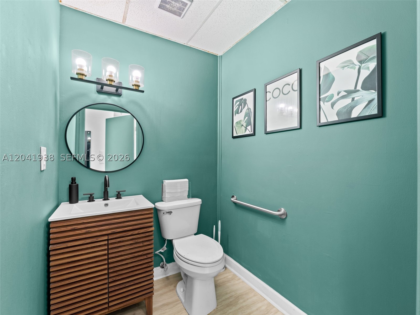 main property photo 19
