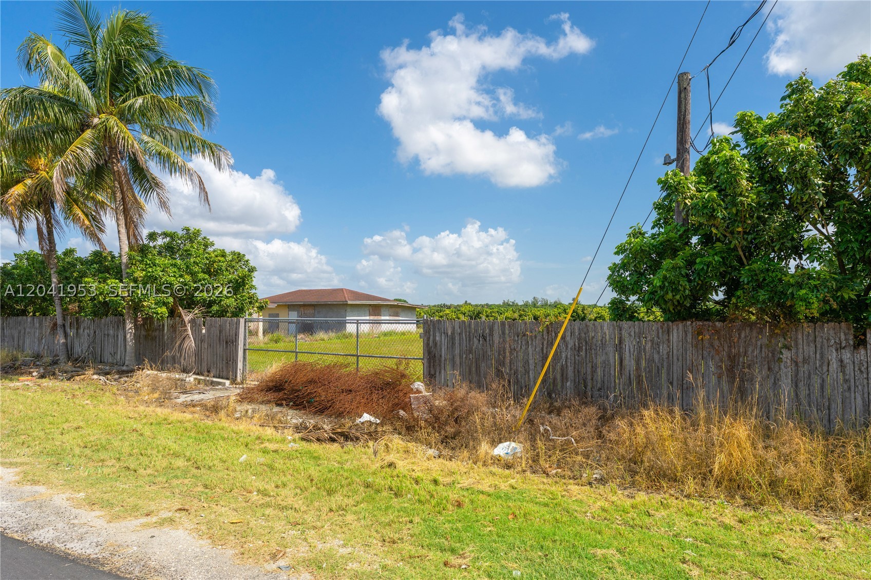main property photo 15