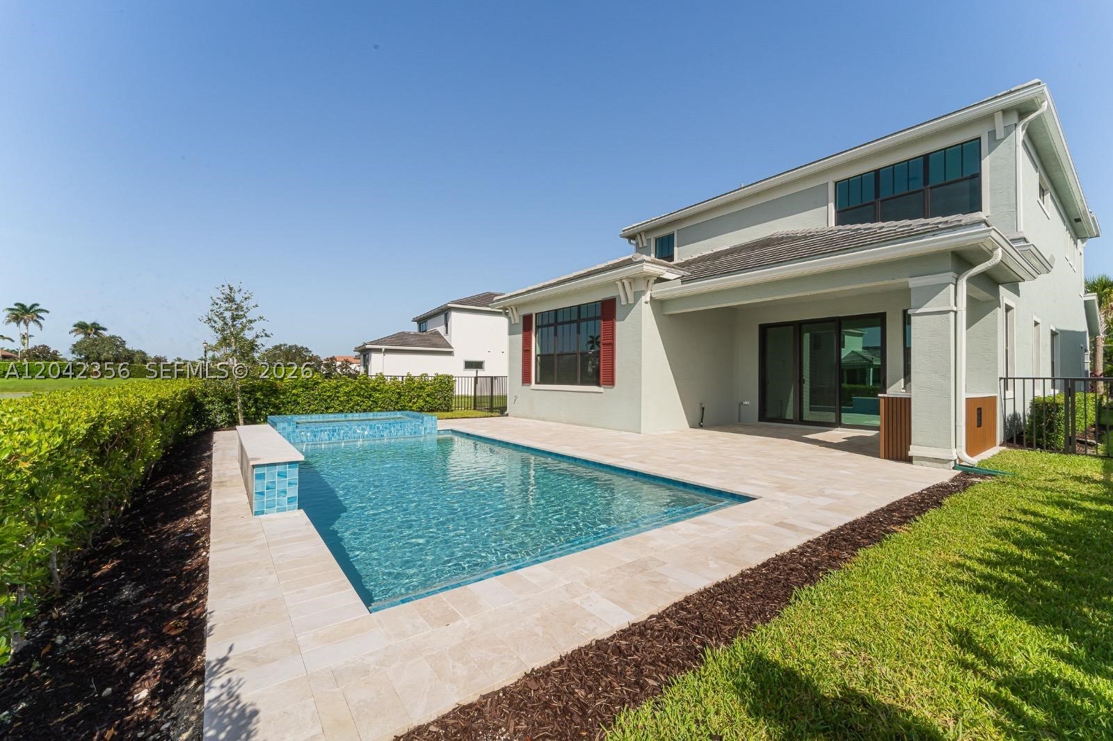 main property photo 29