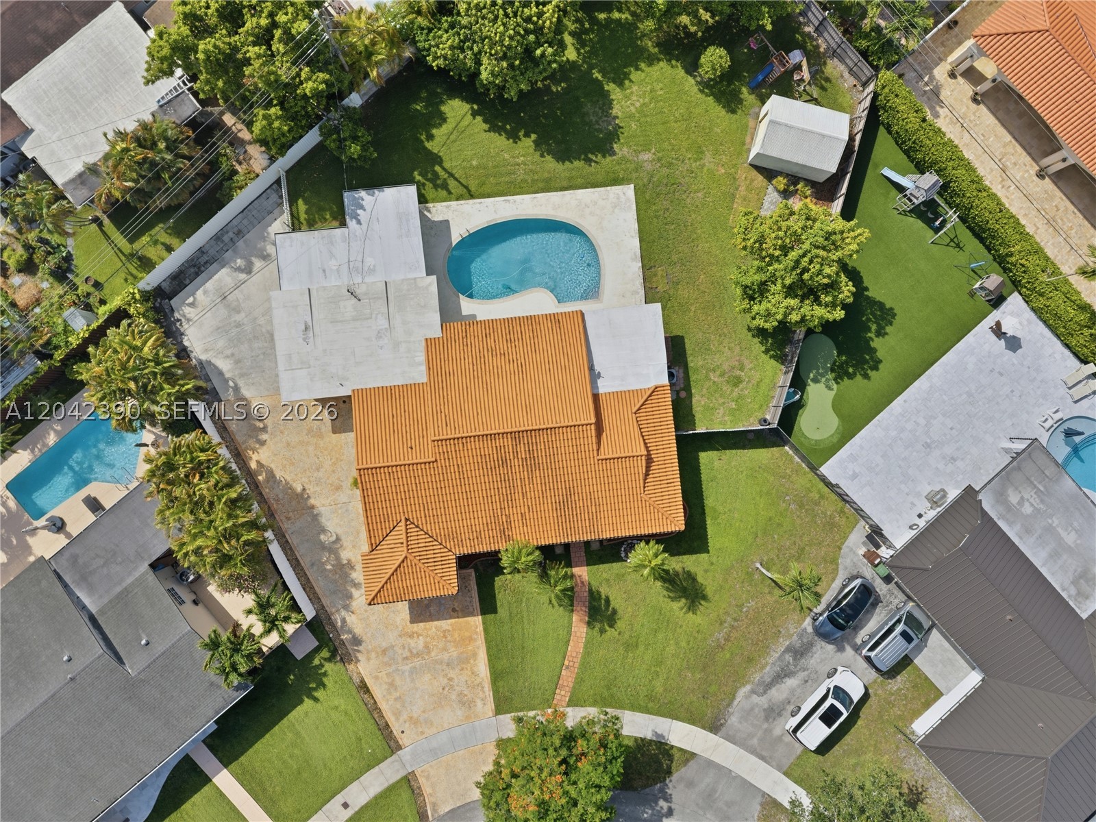 main property photo 3
