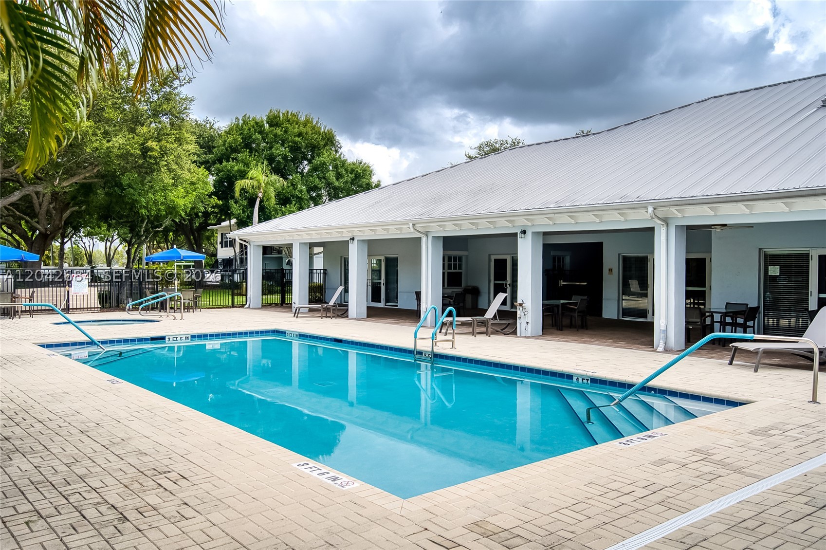 main property photo 49