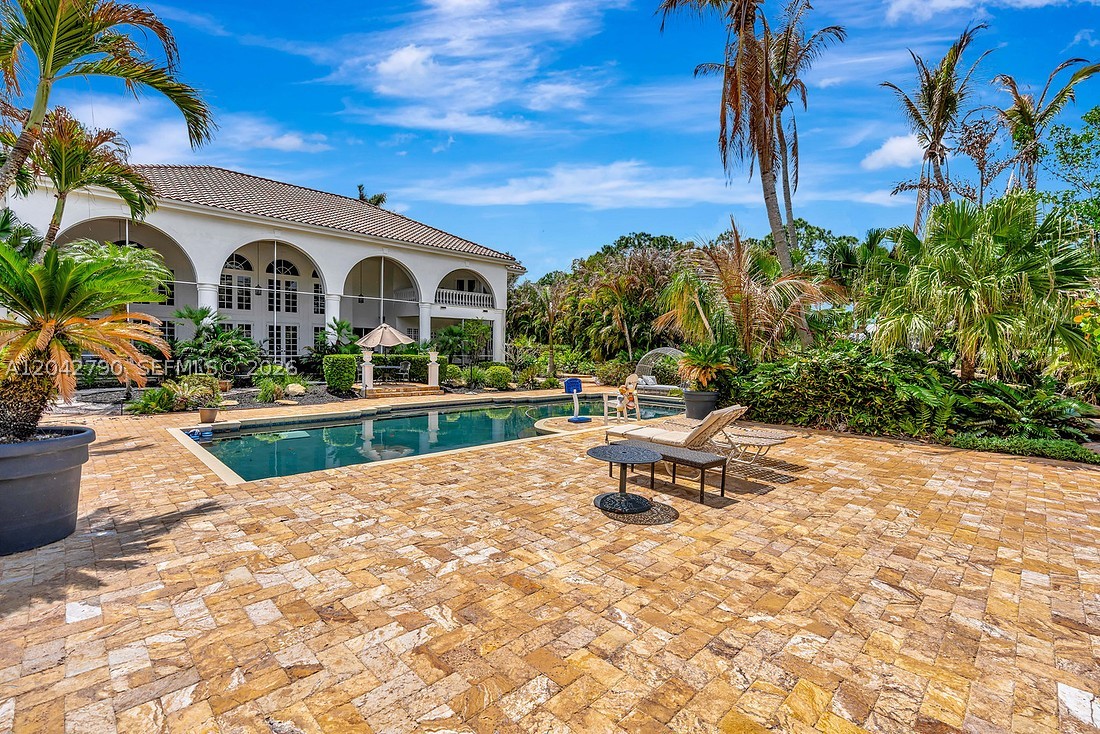 main property photo 70