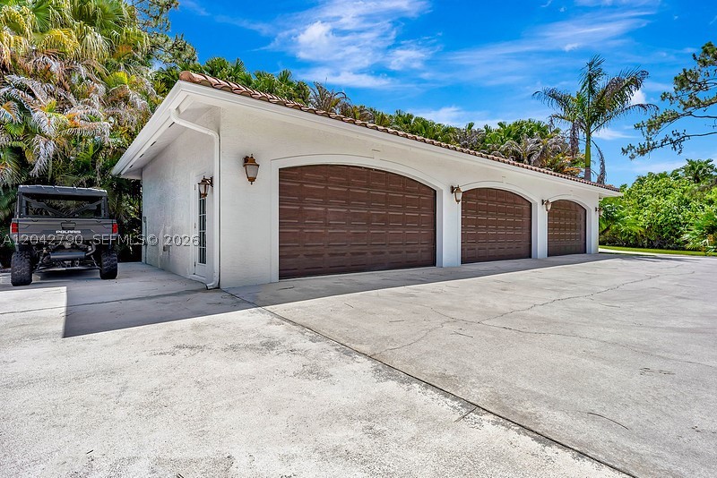 main property photo 79