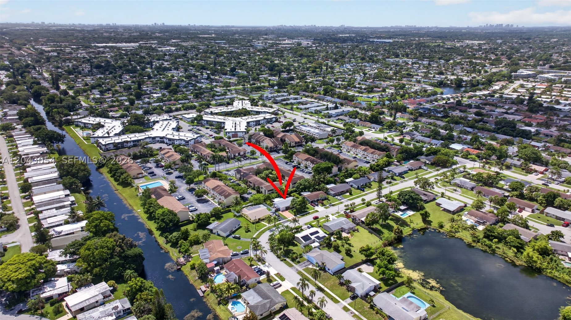 main property photo 32