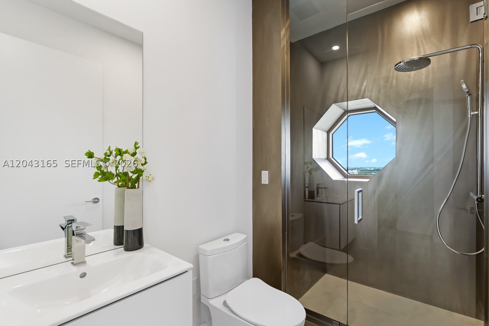 main property photo 67