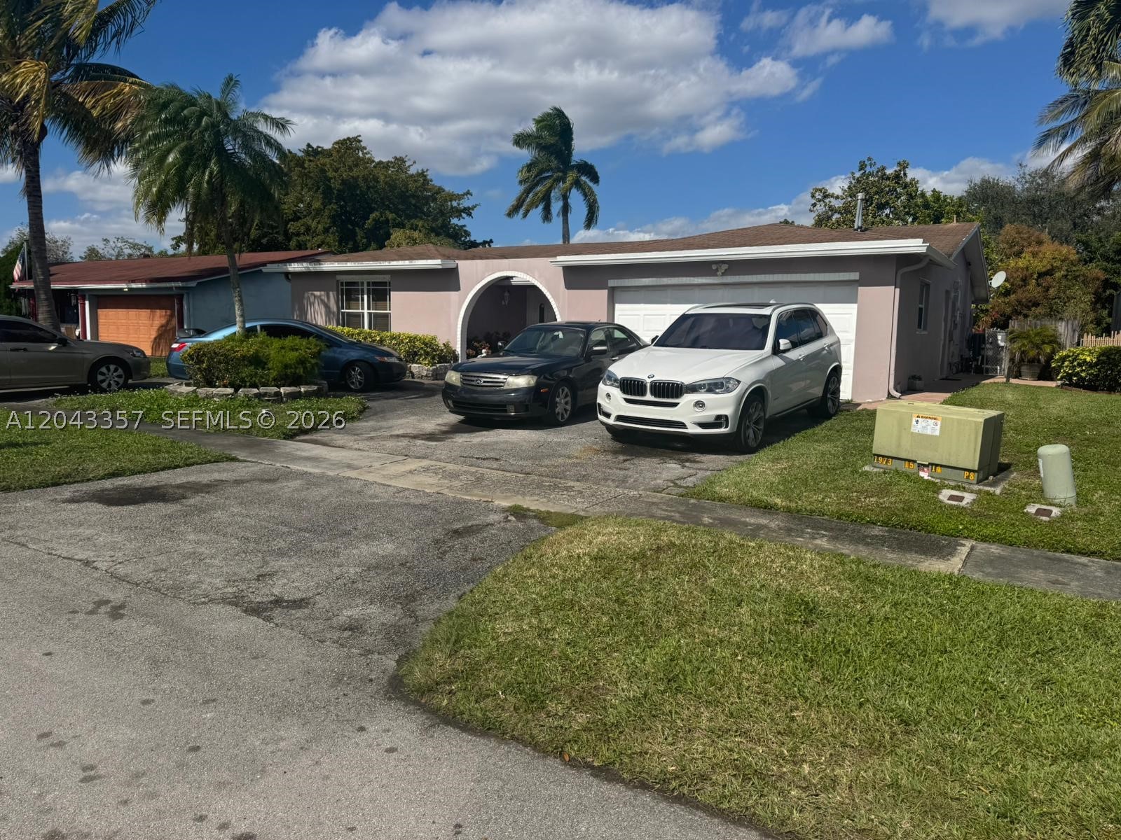 main property photo 14