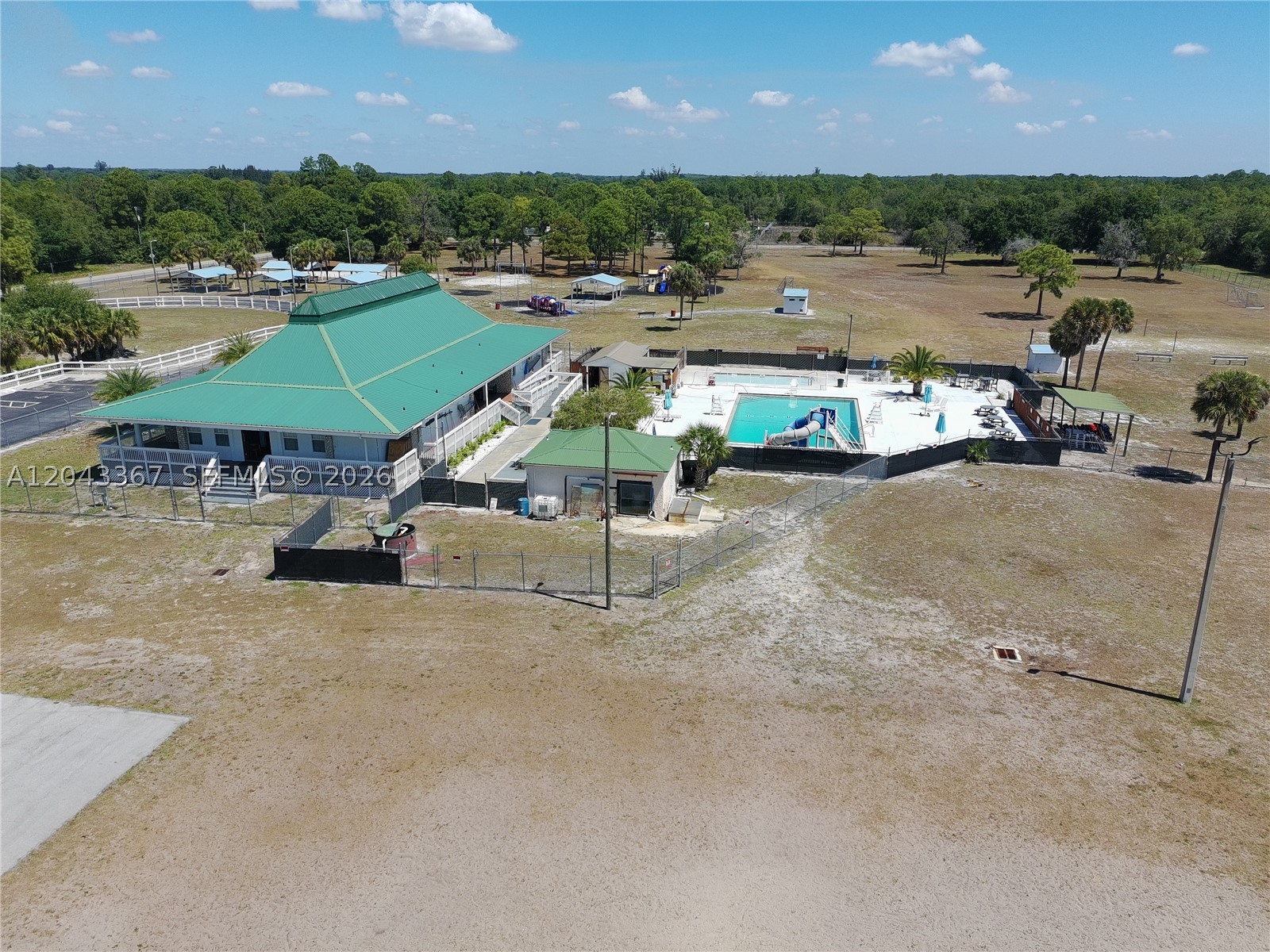 main property photo 67