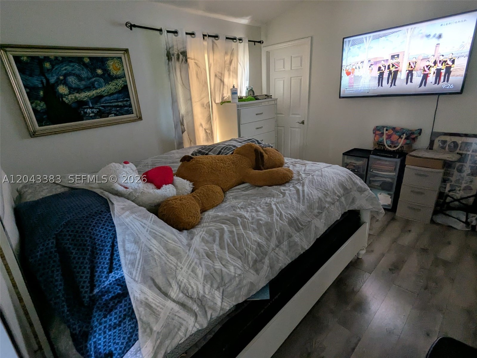 main property photo 6