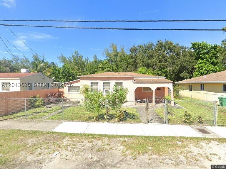 main property photo 0