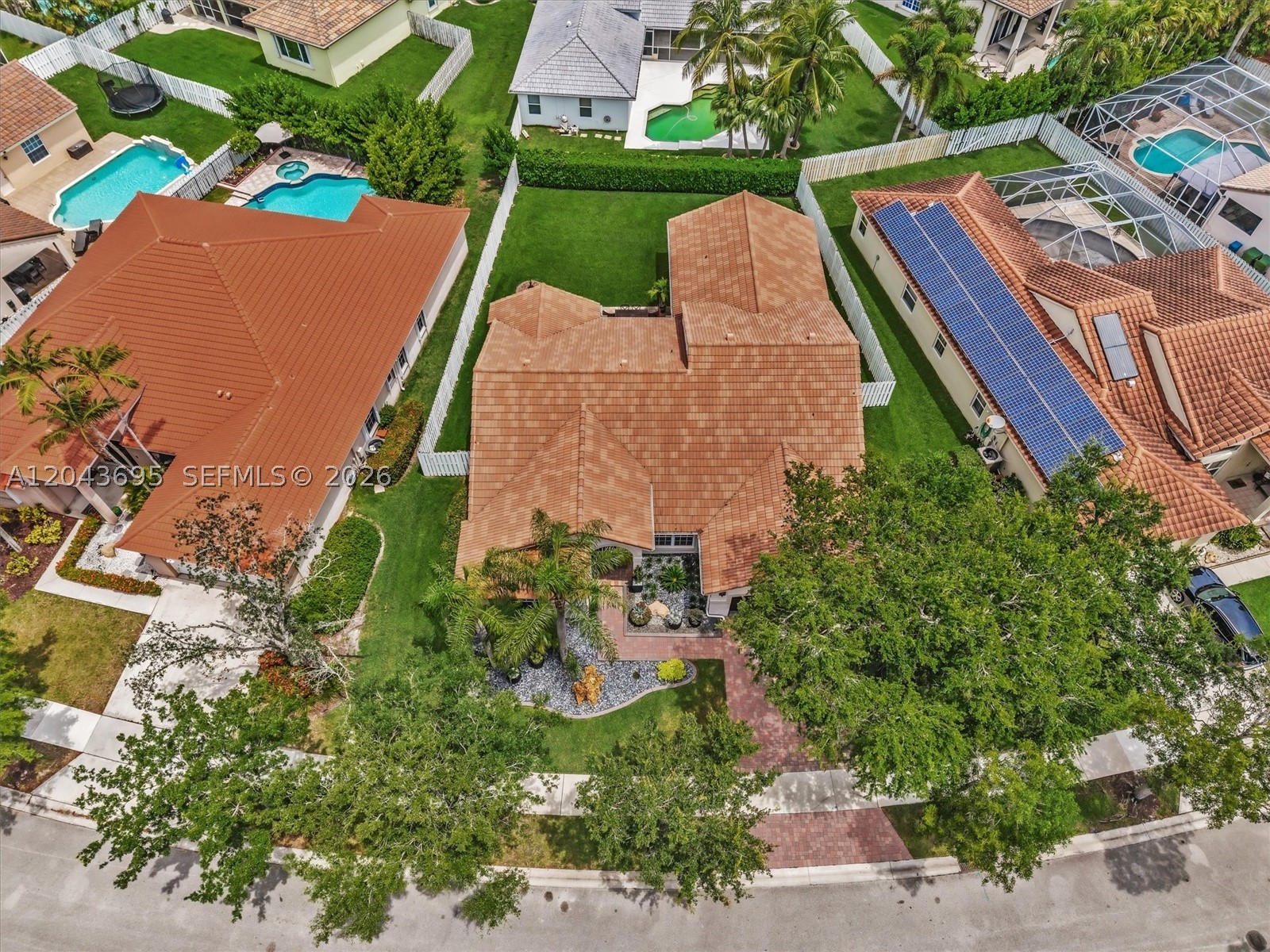 main property photo 74