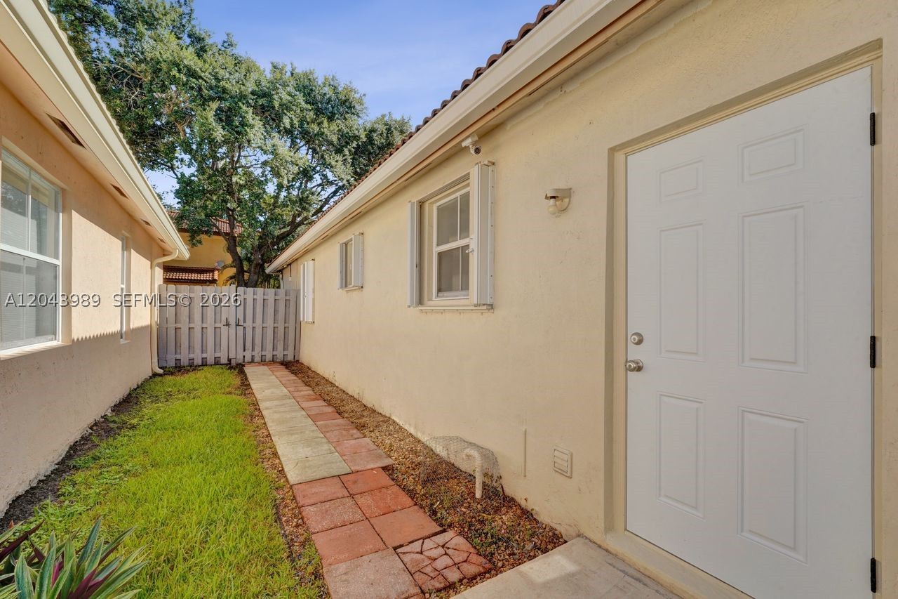 main property photo 70