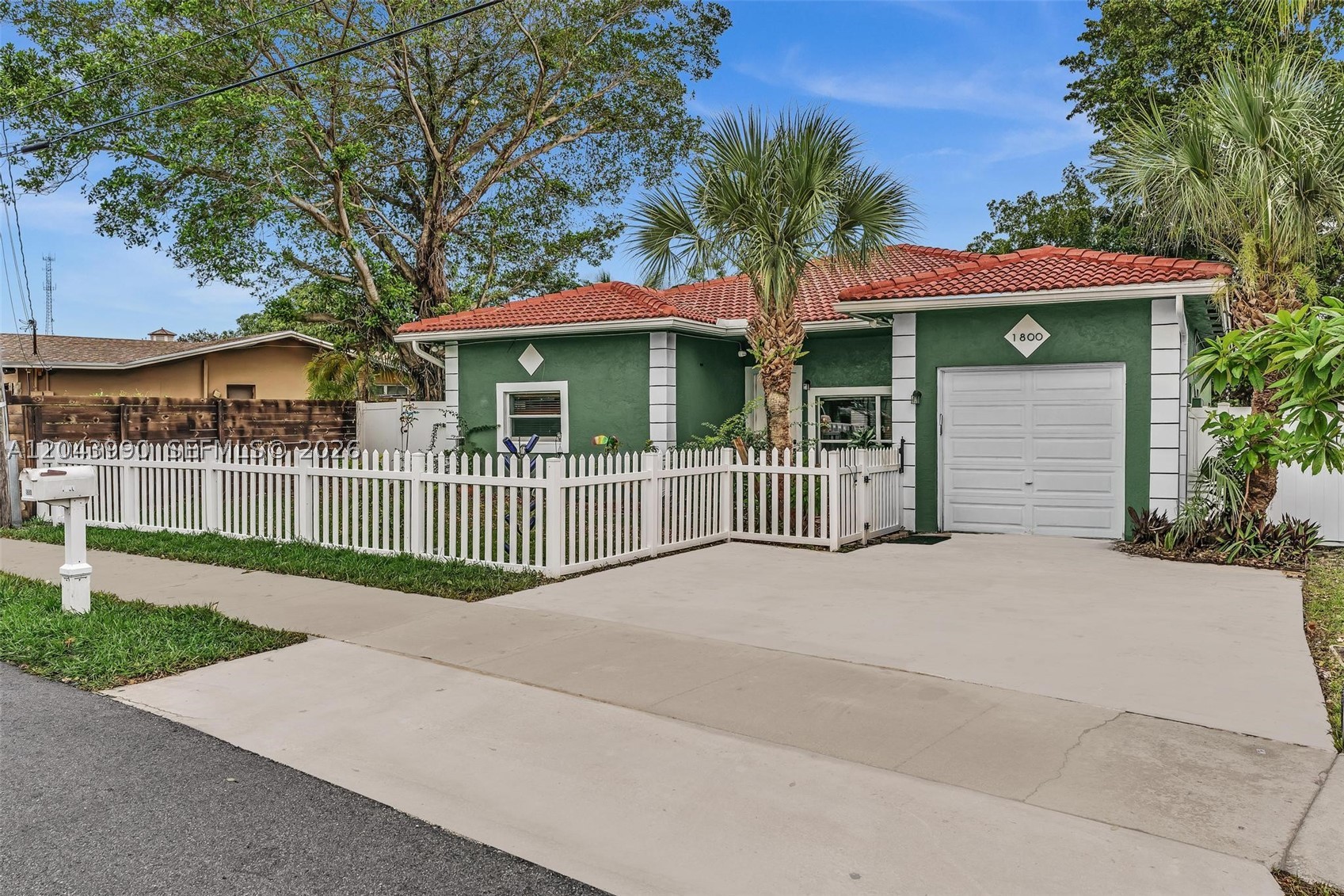 main property photo 1