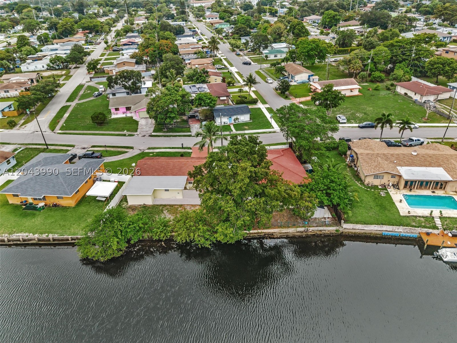 main property photo 36