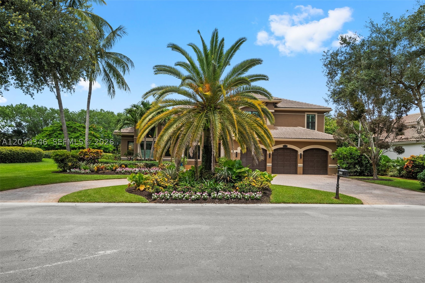 main property photo 3