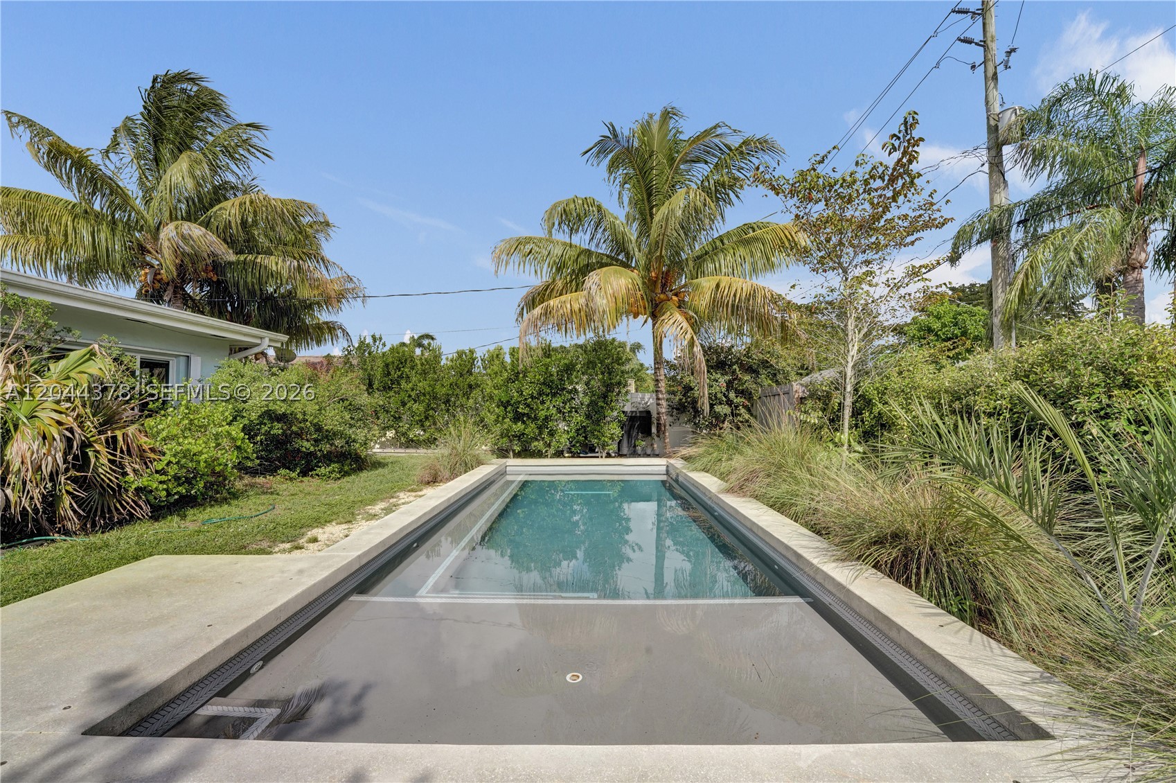 main property photo 50