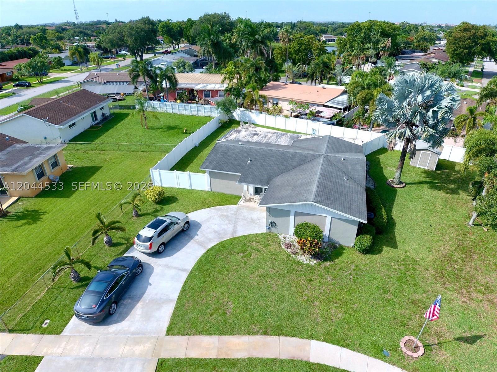 main property photo 22