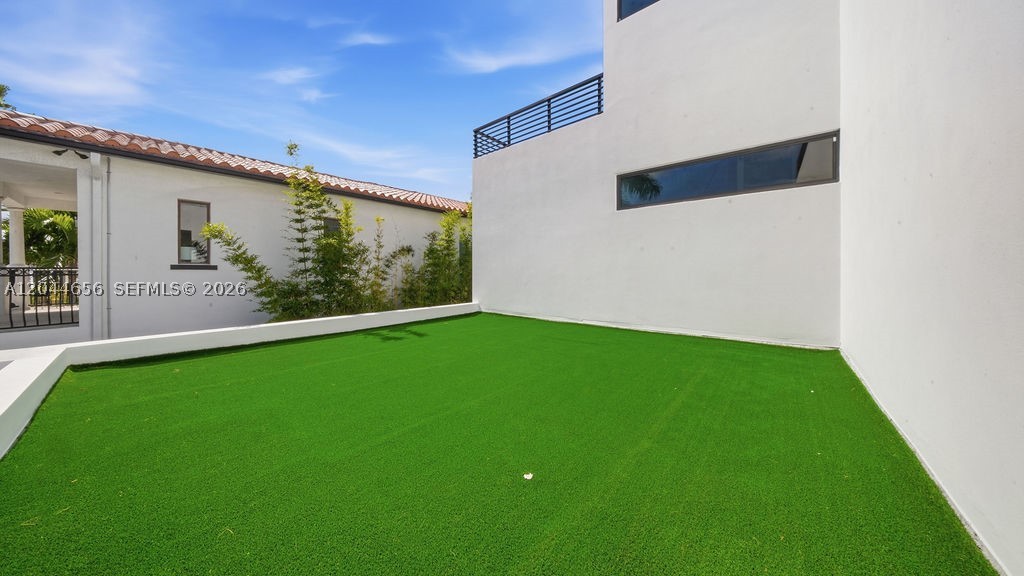 main property photo 67