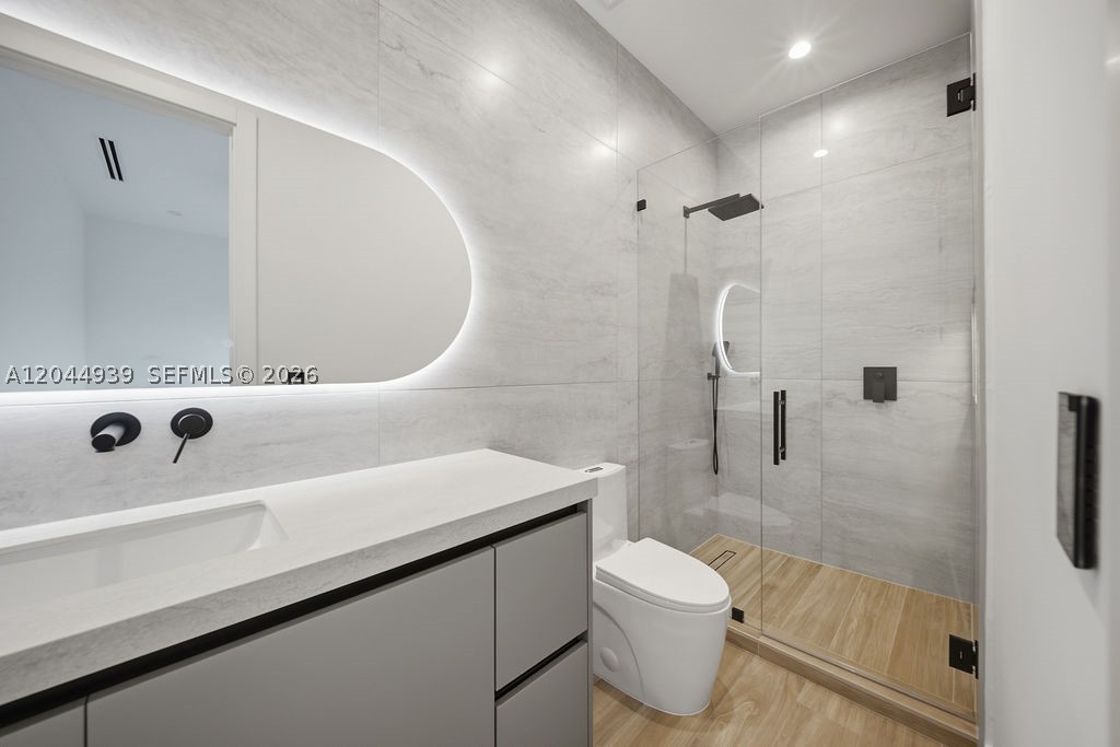 main property photo 70