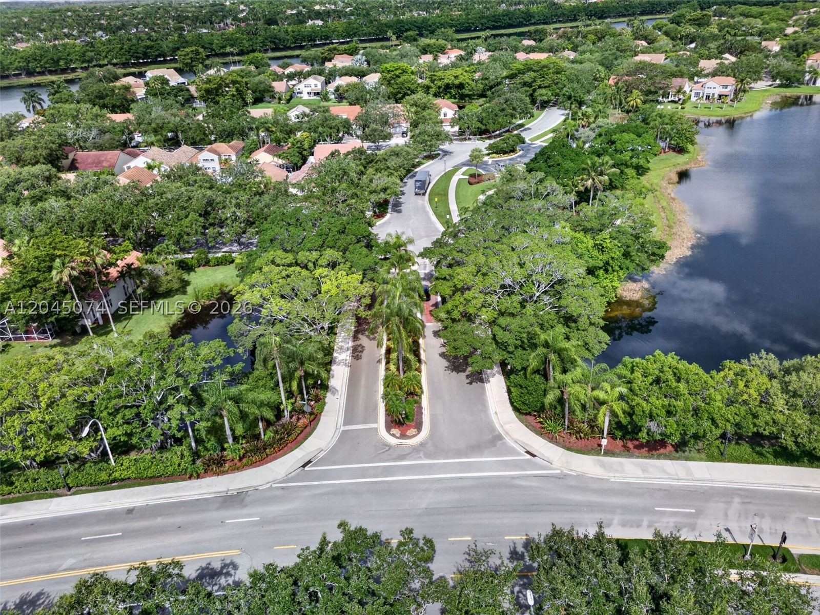 main property photo 124