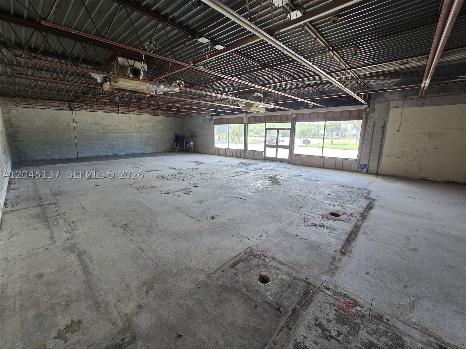 main property photo 7