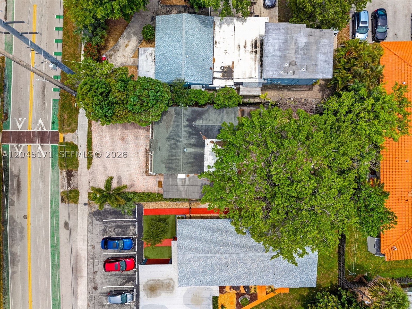 main property photo 21