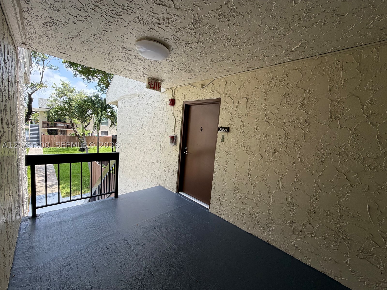 property viewer photo 19