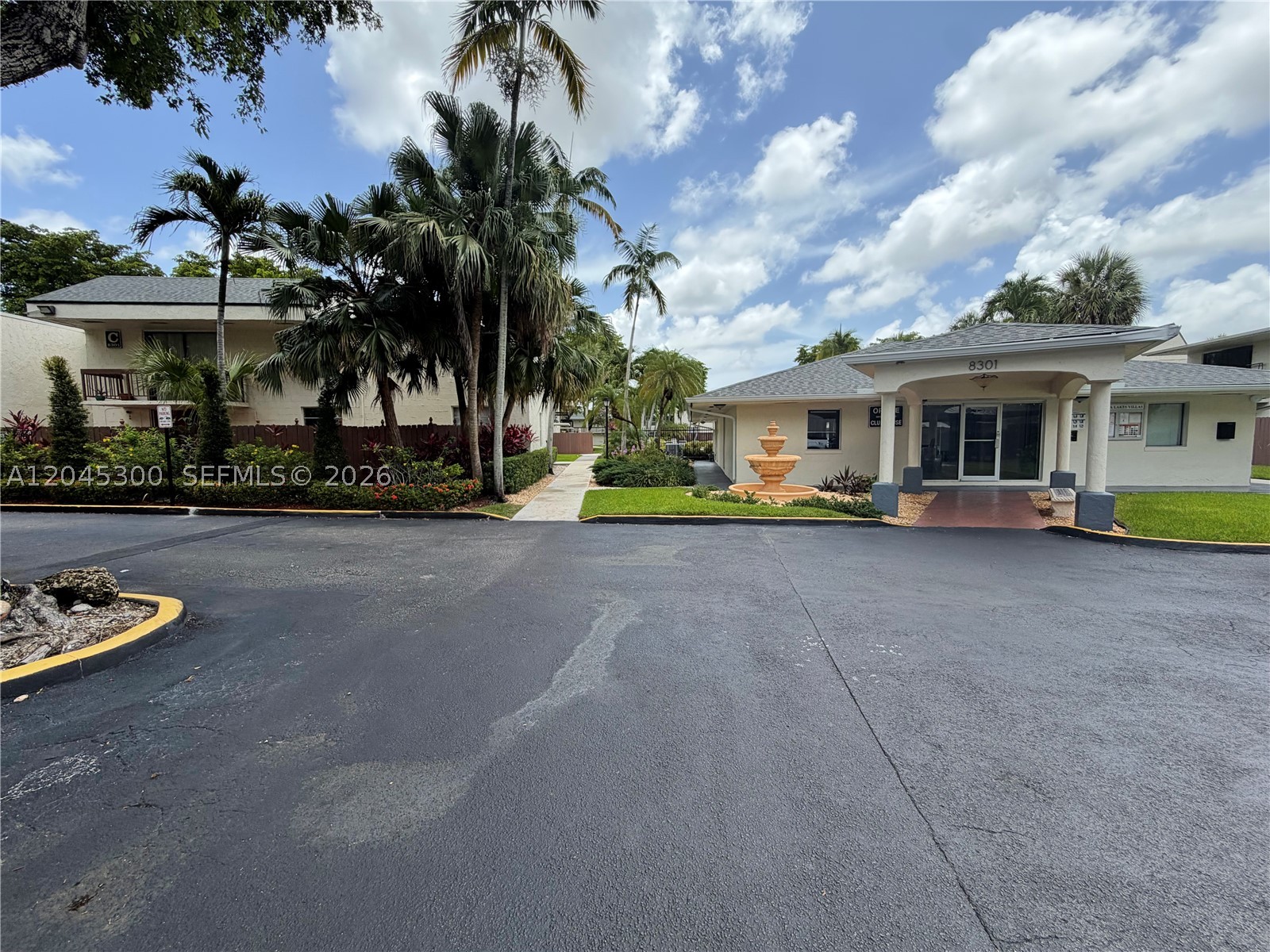 property viewer photo 27