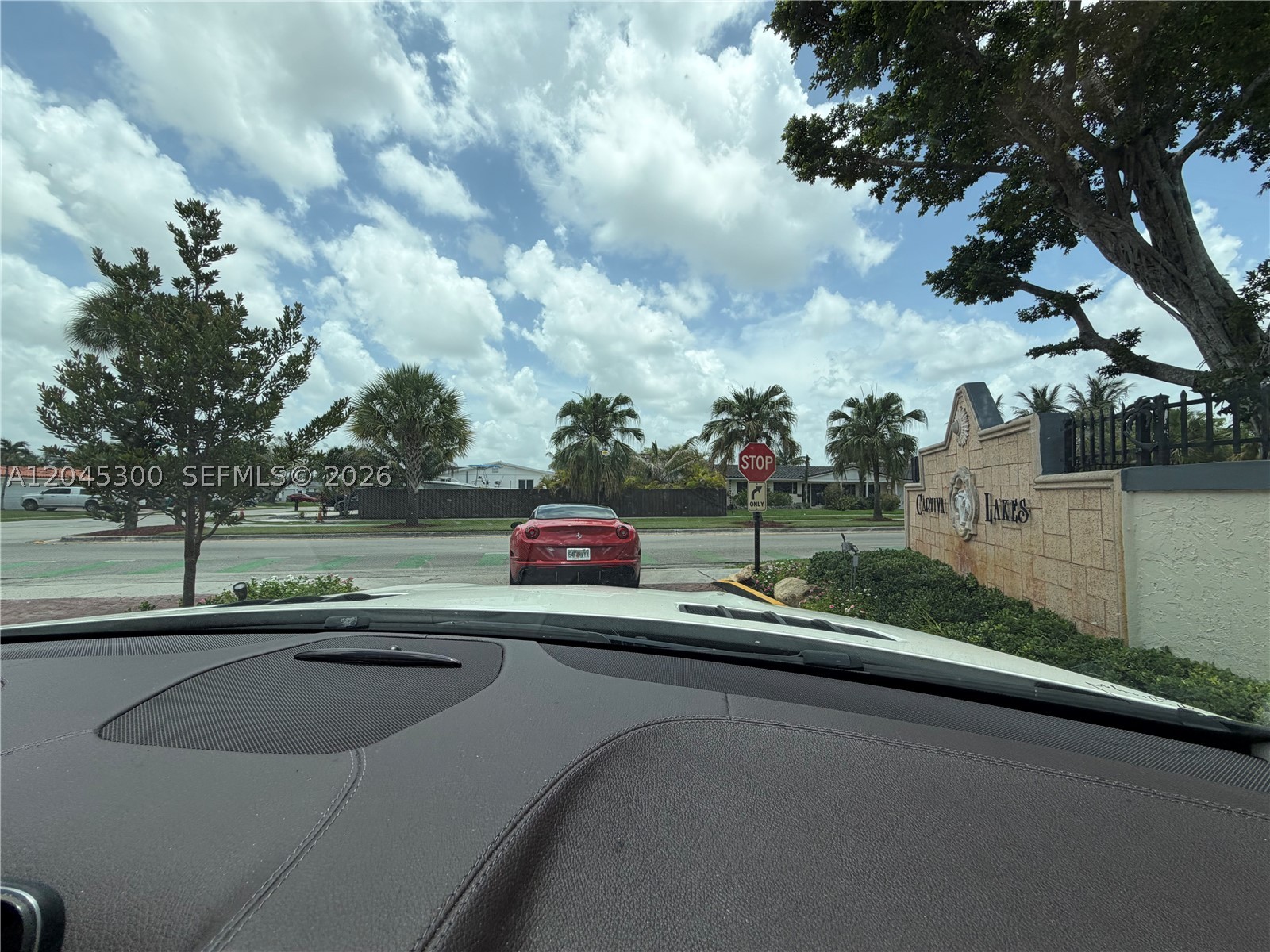 property viewer photo 35