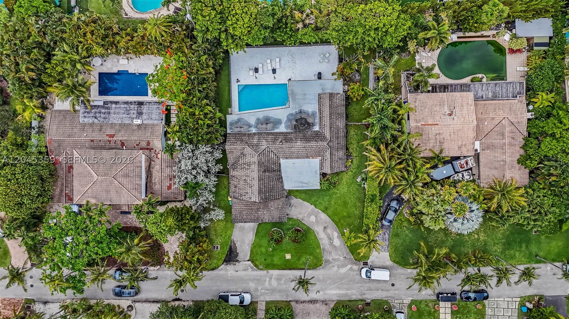 main property photo 43