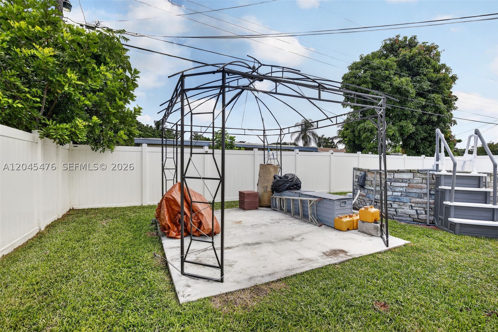 main property photo 42