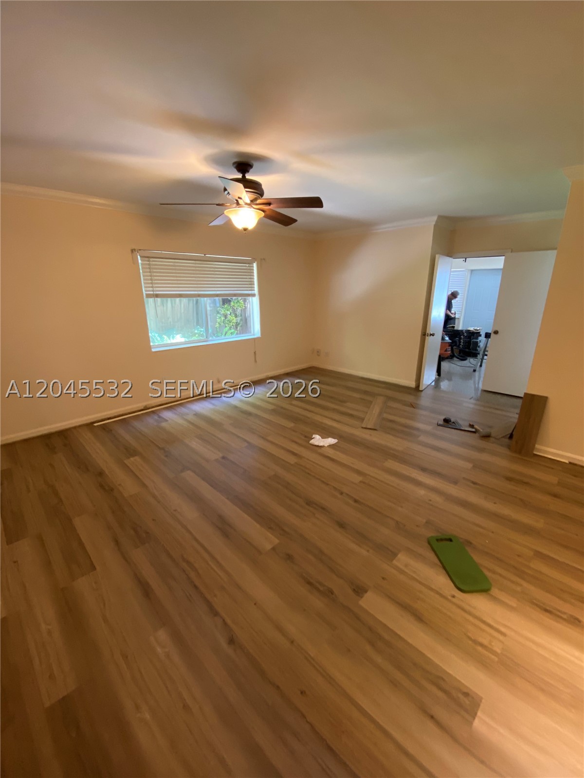 property viewer photo 1