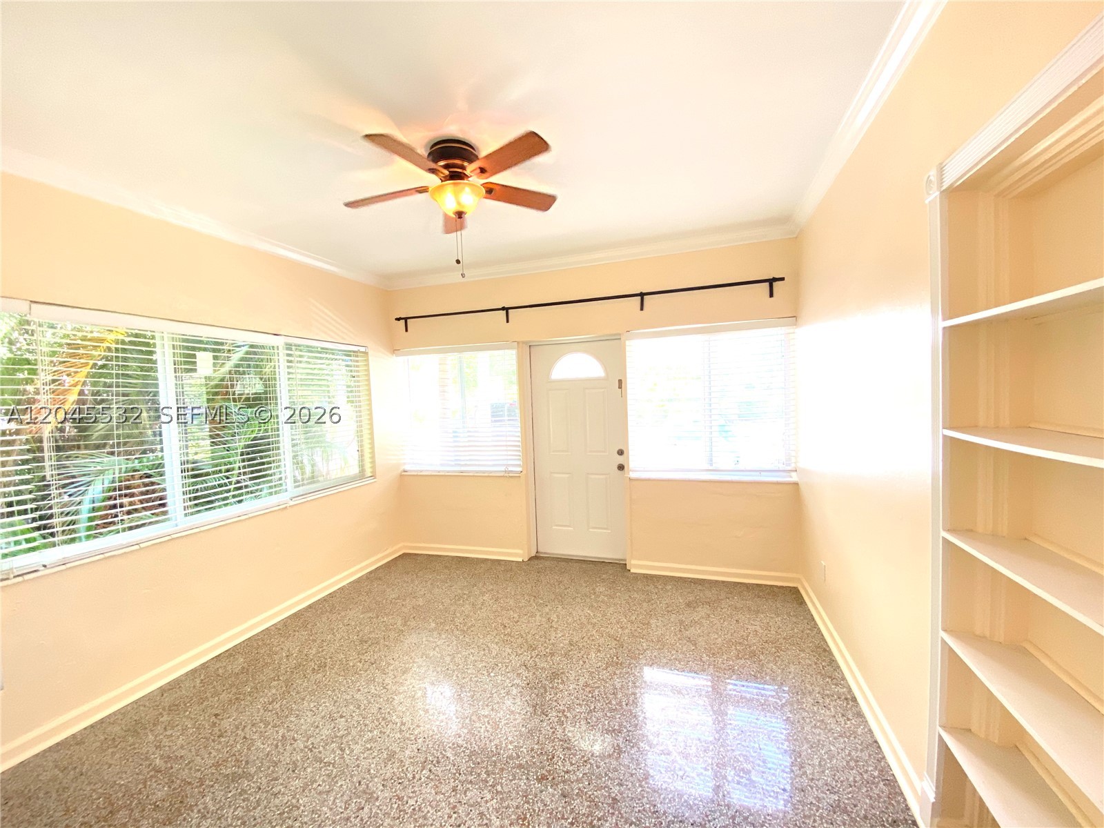 property viewer photo 10