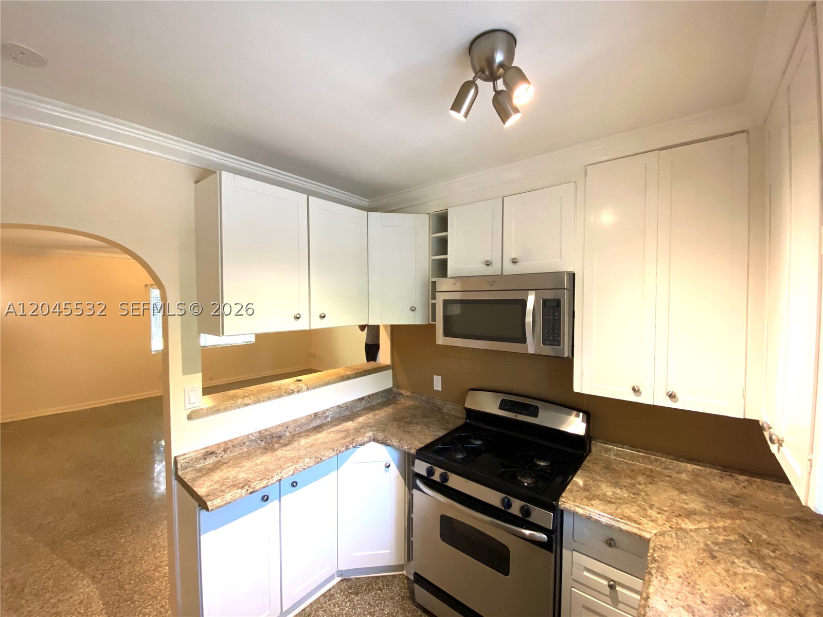 property viewer photo 4