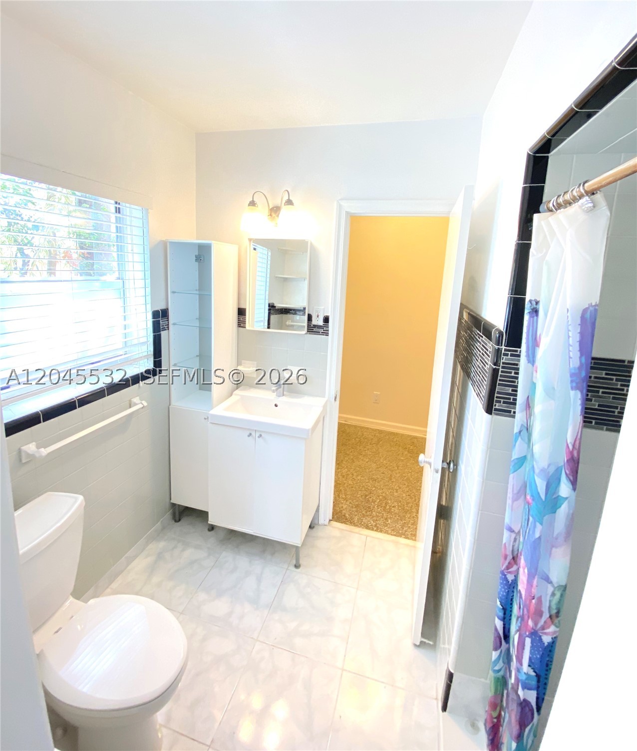 property viewer photo 5