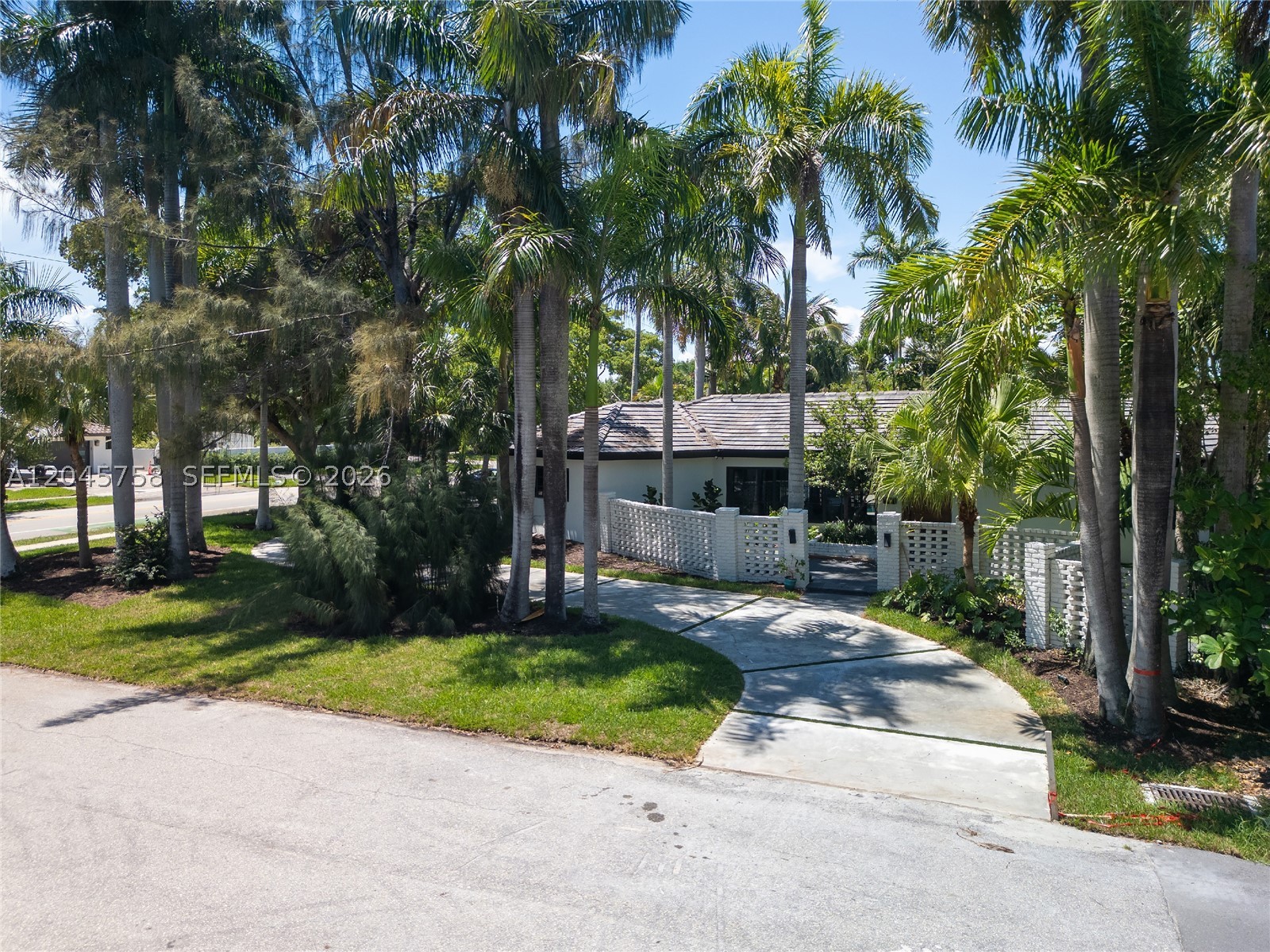 main property photo 76