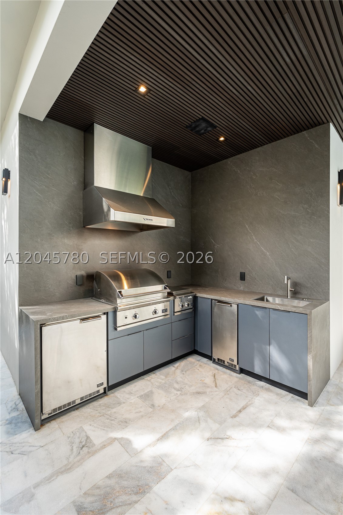 main property photo 74