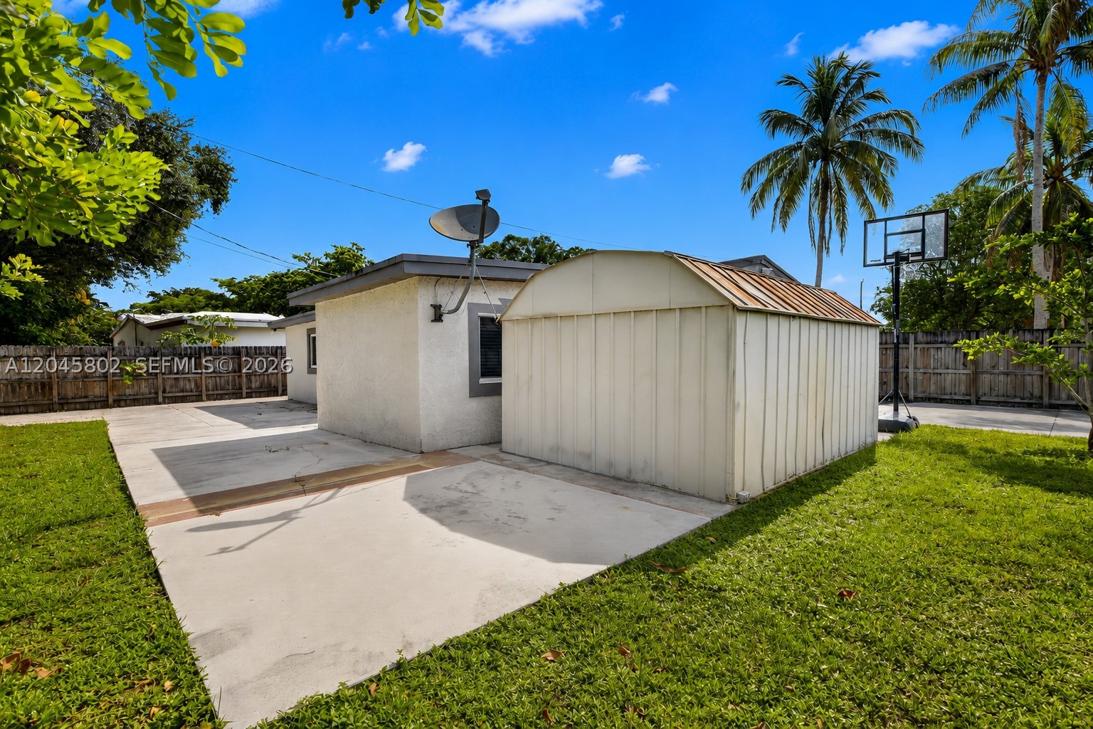 main property photo 43