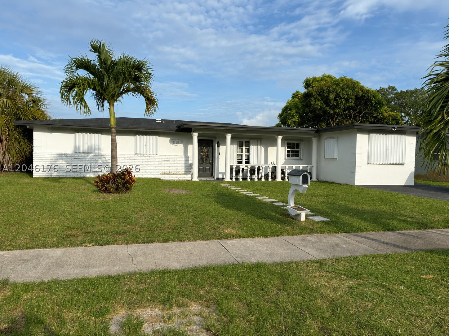 main property photo 0