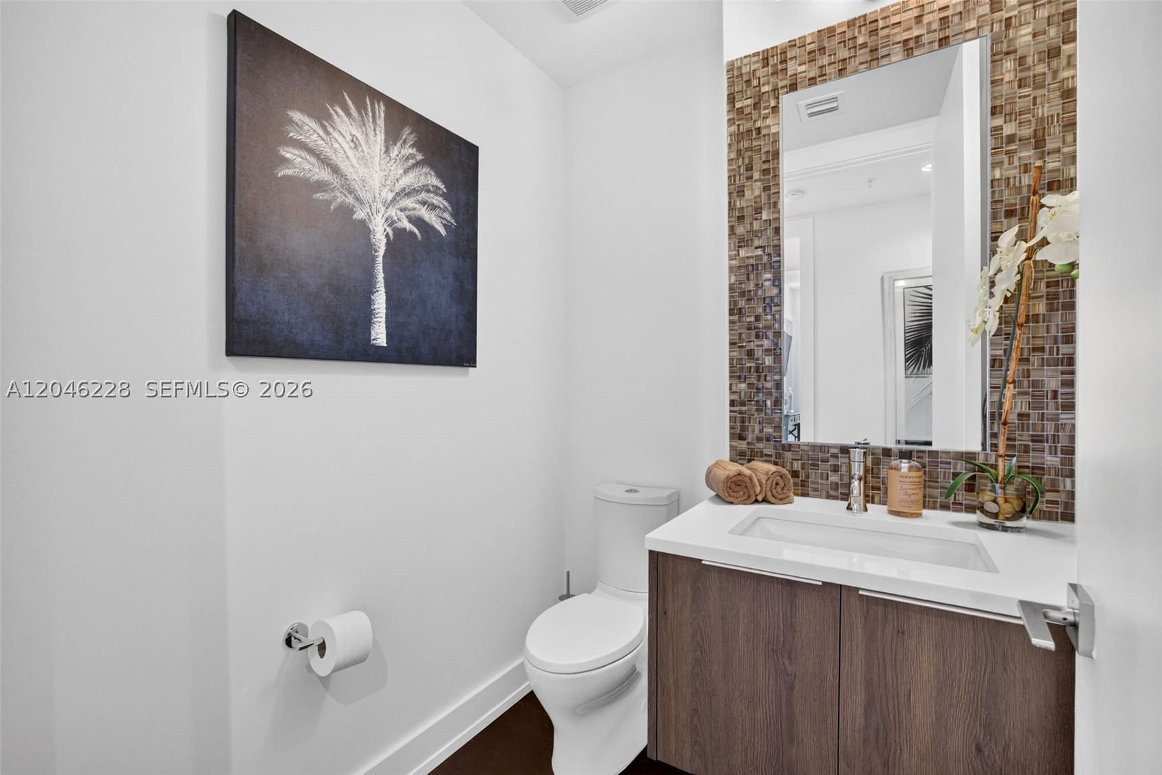main property photo 60