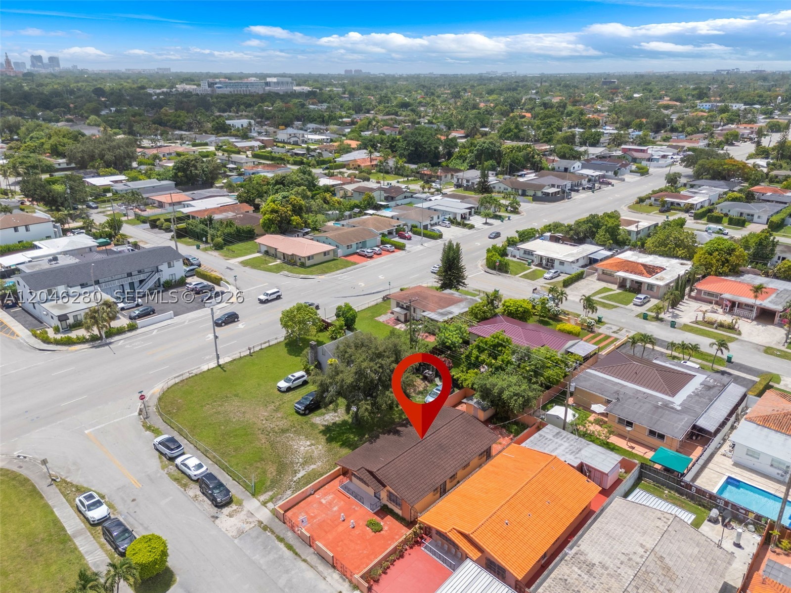 main property photo 23