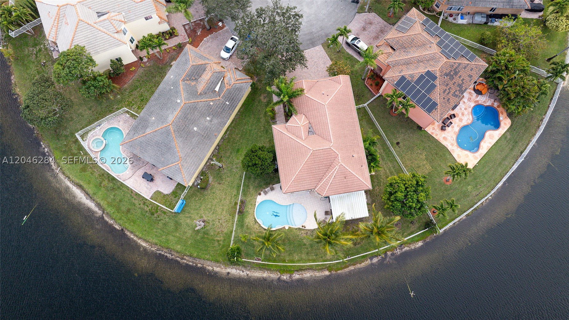 main property photo 39