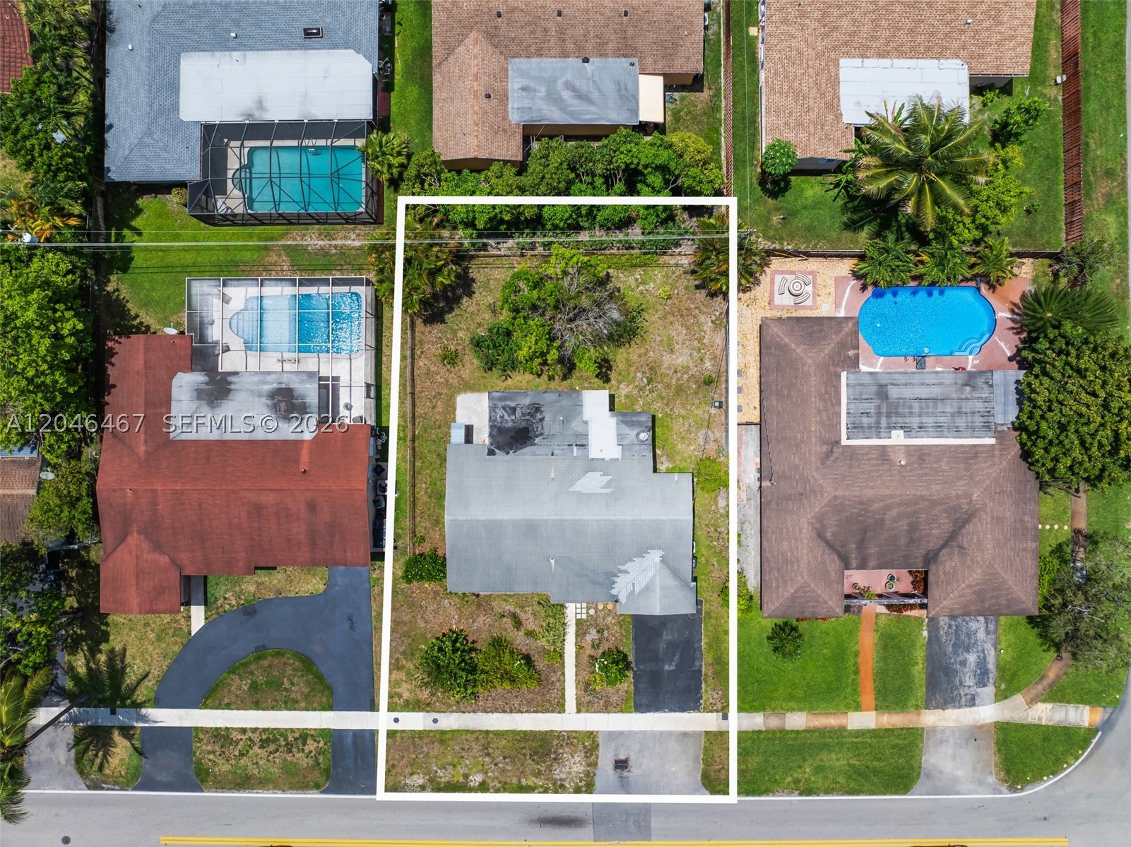 main property photo 33