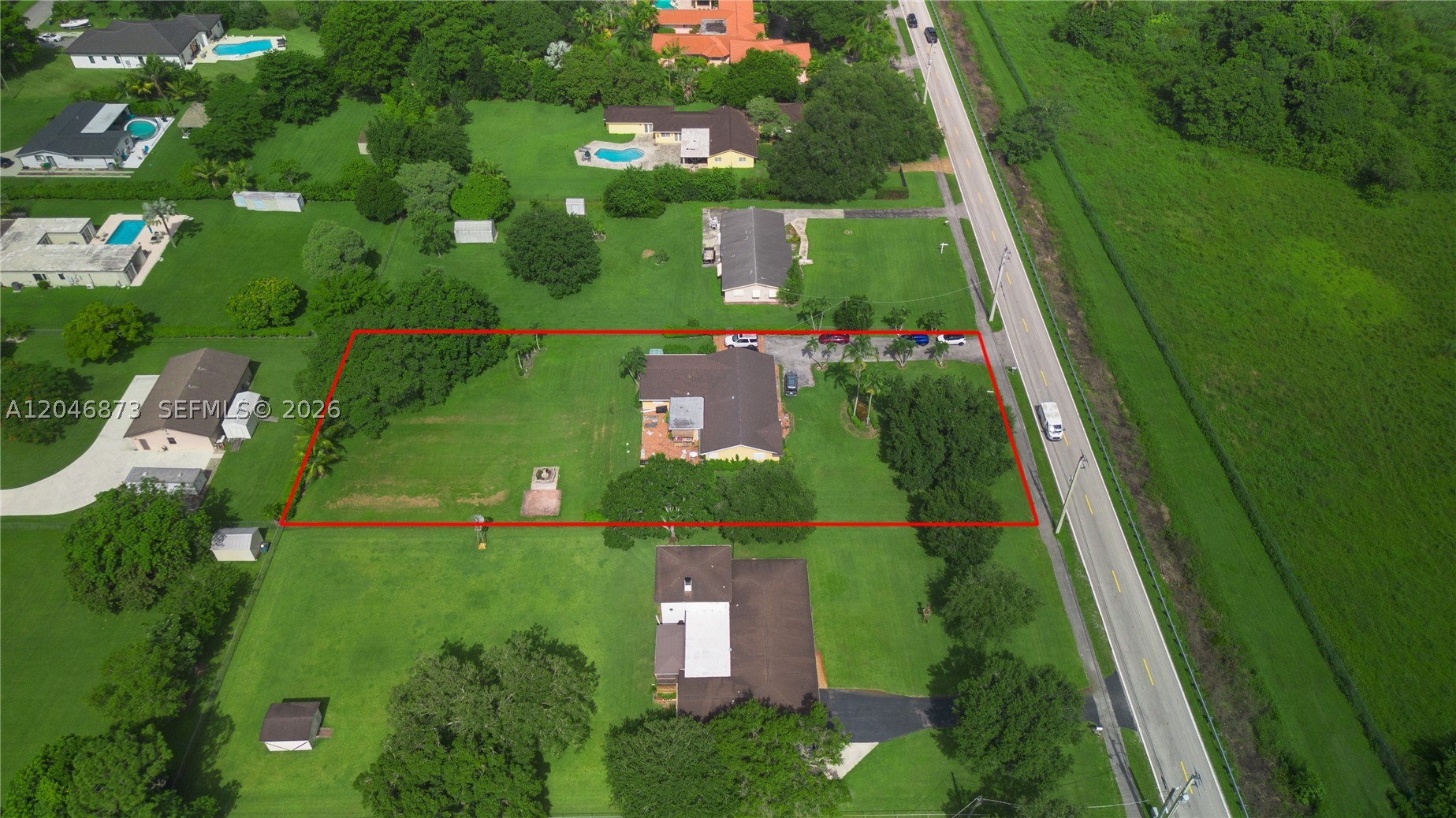 main property photo 13